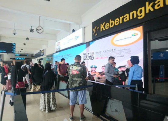 Suasana konter check in Bandara Halim Perdanakusuma (BeritaTrans.com)