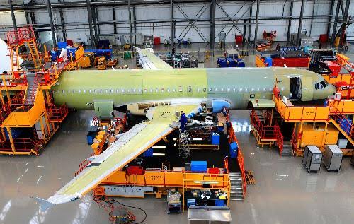 Langkah Airbus untuk menjual kembali enam AirAsia A320 dipandang sebagai risiko selama krisis saat ini. 
