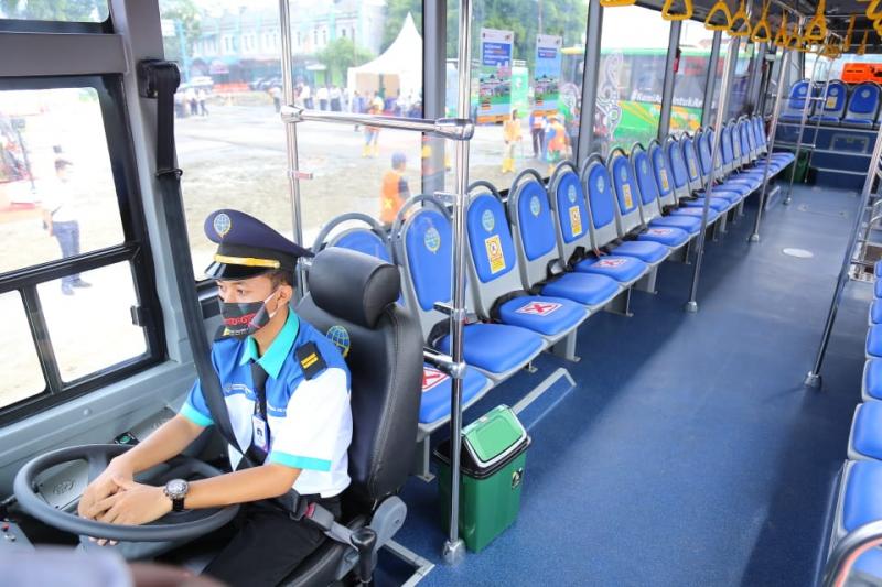 Suasana dalam Teman Bus (dok)