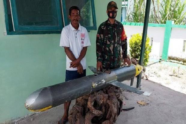Drone Laut China yang Ditemukan di Selayar Dibawa ke Komando Armada II TNI AL Surabaya.