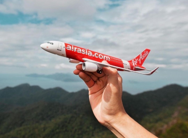 Ilustrasi pesawat AirAsia (Instagram AirAsia)