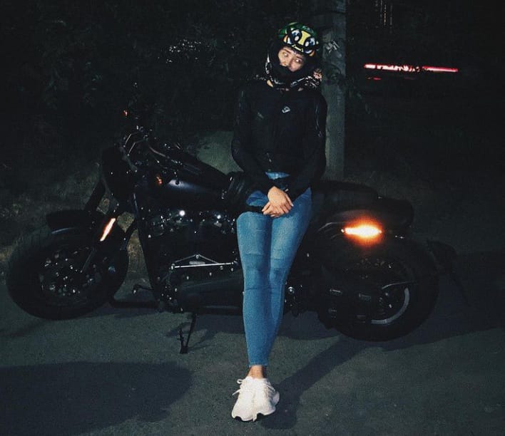 Postingan Sabina Altynbekova dengan motor gedenya di akun media sosialnya.