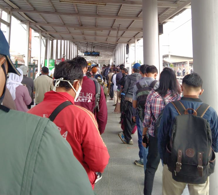 Suasana di Stasiun Bojong Gede