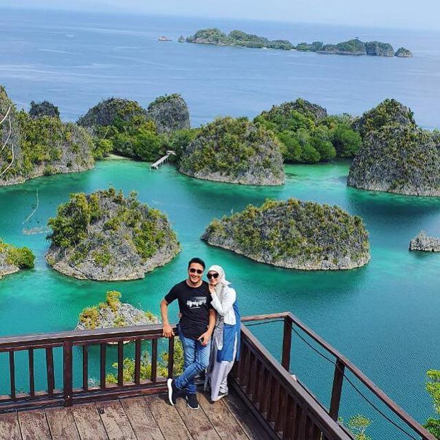 Indahnya berfoto di Raja Ampat, Papua Barat.