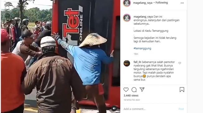 Bus terguli di jalan Kedu-Parakan, Temanggung, Jawa Tengah. Foto: Suarabanten.id