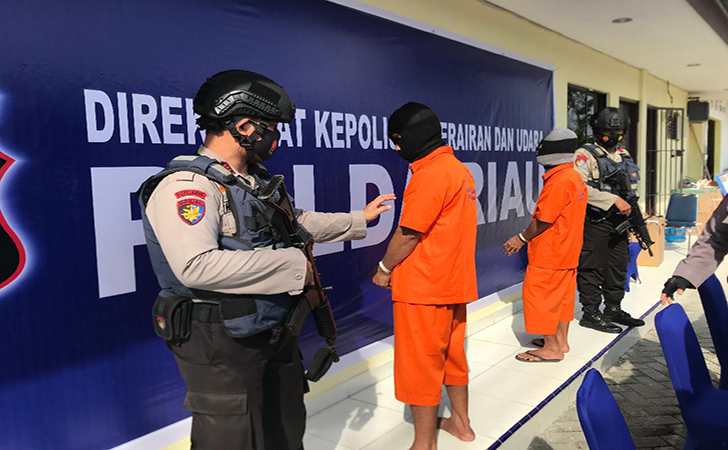 Polda Riau Berhasil Bekuk Perompak Mesin dan Duku Cadang Kapal. Foto: Riauonline.co.id