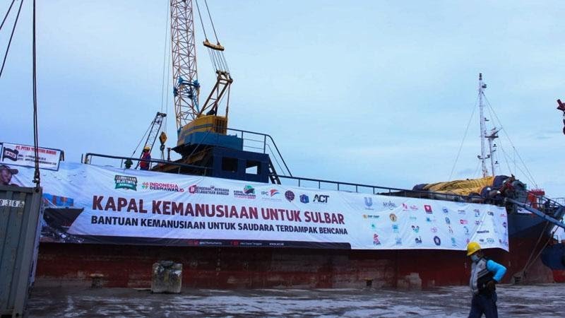 ACT Jateng menggalang bantuan dari masyarakat untuk kemudian dikirim menggunakan kapal kemanusiaan ke Sulbar dan Kalsel. (Istimewa)