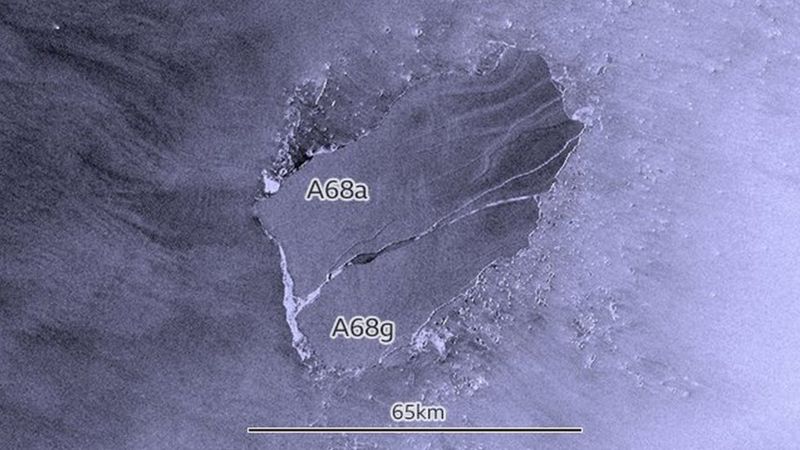 Citra satelit menunjukkan bongkahan gunung es terbesar di dunia.