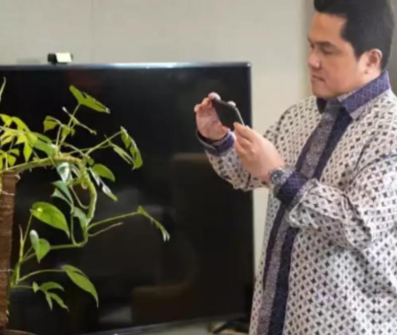 Erick Thohir Pamer Janda Bolong (Foto: Instagram/@erickthohir)