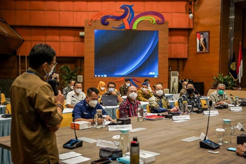 Menparekraf Sandiaga Uno bertemu Kepala Daerah di Jakarta, Rabu (17/2/2021)