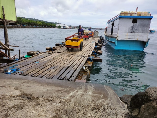 Pelabuhan Pasar Sayur, Kota Ternate. Foto: Cermat