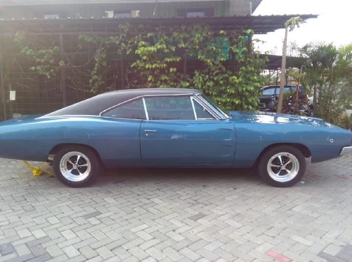Mobil sport dua pintu keluaran 1968-1970 (generasi II) Dodge Charger warna biru laut dilelang Bea Cukai Tanjung Priok pada 16 Februari 2021. Harga penawaran awal Rp 99,5 juta. Mobil seperti ini menjadi daya tarik dalam film sekuel Fast & Furious. FOTO: Situs Lelang Indonesia