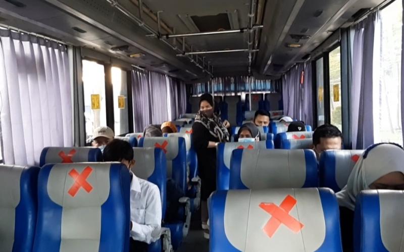 Penumpang bus gratis yang di persiapkan BPTJ, Kemenhub. 