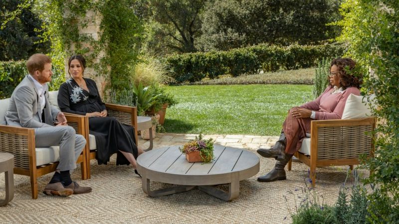Duke dan Duchess of Sussex dalam wawancara dengan Oprah Winfrey. (HARPO PRODUCTIONS - JOE PUGLIESE)