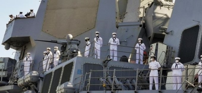 Kapal angkatan laut AS berlabuh di Sudan pada 1 Maret 2021. /REUTERS/El Tayeb Siddiq