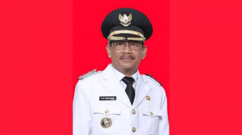 Mendiang Almarhum Bupati Sumbawa periode 2016-2021, H. Husni Jibril. (Istimewa)