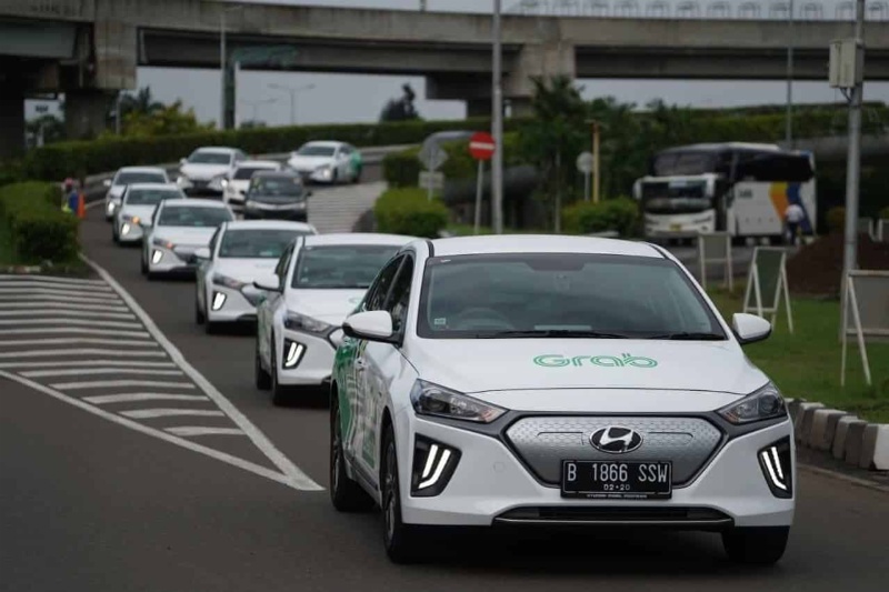 Barisan mobil listrik siap dipinang penumpamg