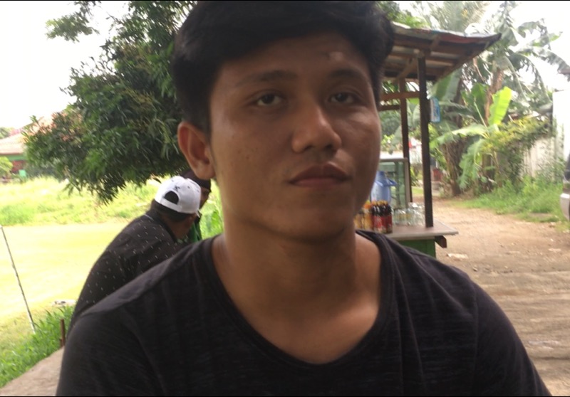 Septian (22) asal brebes yang berprofesi sebagai mekanik di PO Gunung Harta, Bulak Kapal, Bekasi. Foto: BeritaTrans.com