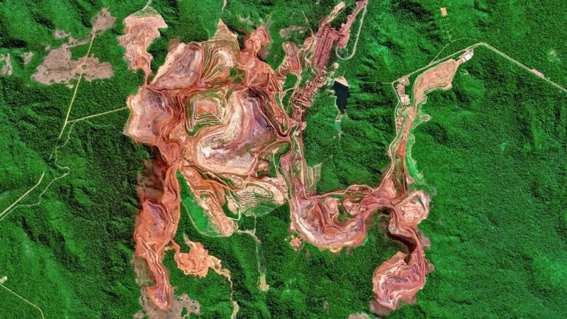 Tambang Carajas di Brasil, salah satu tambang bijih besi terbesar di planet ini.  FOTO: GETTY IMAGES