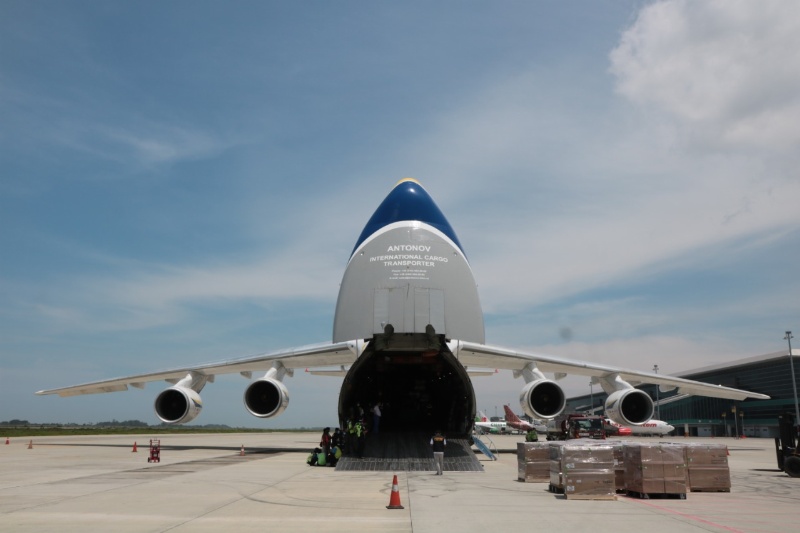 Pesawat terbesar kedua di dunia di YIA