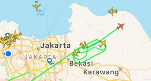 Pesawat Boeing 737 PK YSC Trigana Air rute Jakarta-Banjarmasin putar balik ke Bandara Halim Perdanakusumah, Sabtu (27/3/2021). [Ist]