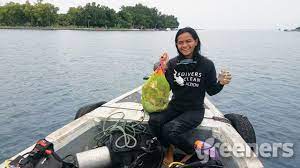 Swietenia Puspa Lestari, penggiat laut bersih lewat Yayasan Penyelam Lestari Indonesia atau Divers Clean Action (DCA).