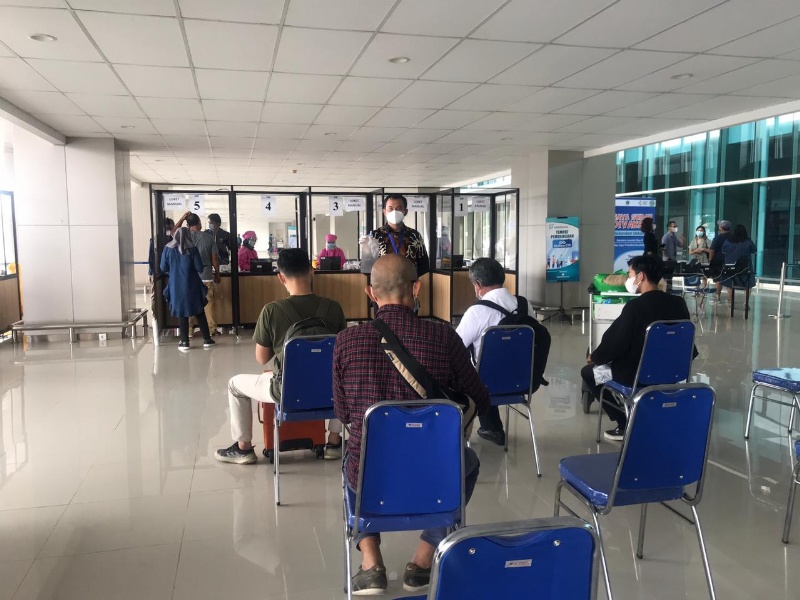 Penerapan GeNose di Bandara Juanda Surabaya