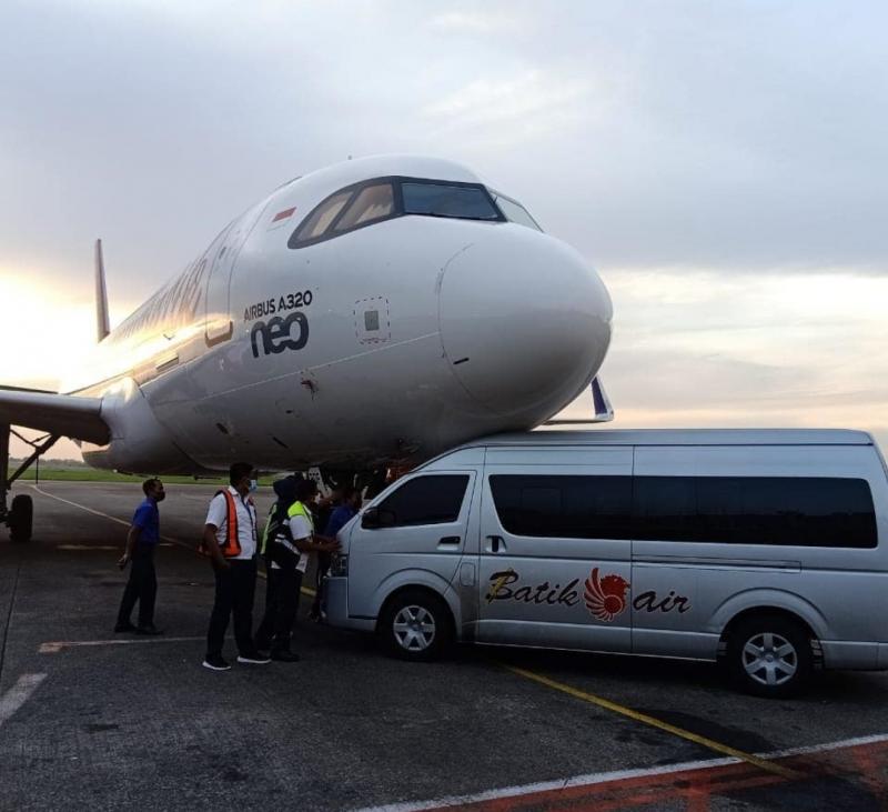Kecelakaan pesawat Batik Air dengan mobil Ground Handling di Bandara International Soekarno Hatta.