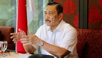 Menteri Koordinator Bidang Kemaritiman dan Investasi, Luhut Binsar Panjaitan. Foto: CNBCIndonesia.com.