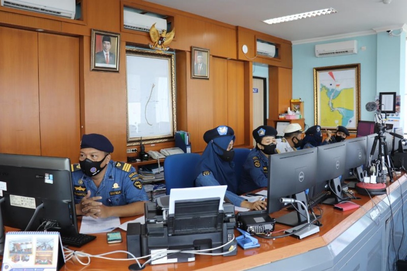 Uji coba e-pilotage di Surabaya