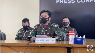 Foto: Konferensi Pers Panglima TNI, Menteri Pertahanan, Kasal dan Kapolri Terkait KRI Nanggala 402