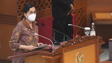 Menteri Keuangan Sri Mulyani memotong komponen THR PNS pada Lebaran 2021. Sehingga THR hanya akan berisi komponen gaji pokok dan tunjangan melekat saja.(ANTARA FOTO/Akbar Nugroho Gumay).