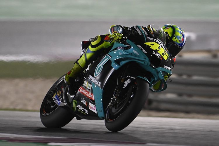 Valentino Rossi saat balapan di seri pertama MotoGP 2021 di Sirkuit Losail, Qatar. Foto: Kompas.com.