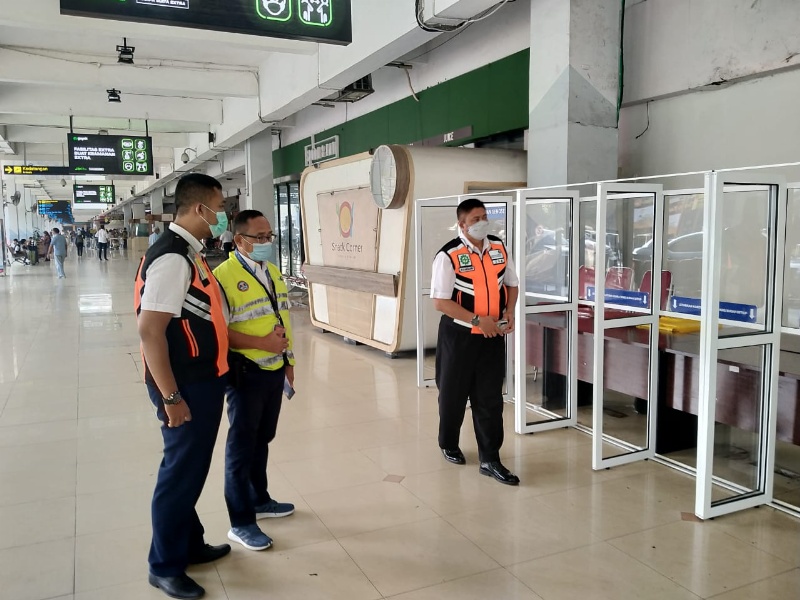 Lokasi tes Covid-19 dengan GeNose di terminal kedatangam Bandara Halim Perdanakusuma