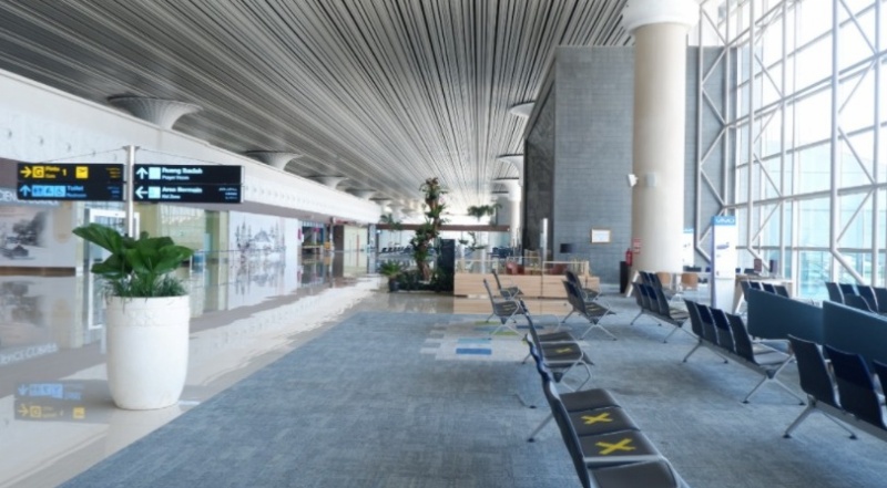  Kondisi terminal keberangkatan Bandara Internasional Yogyakarta - Kulon Progo pada Kamis 6 Mei, hari pertama masa peniadaan mudik