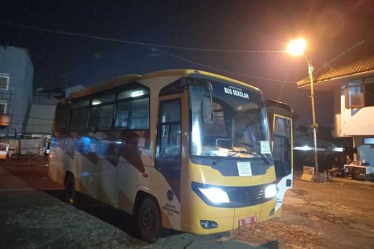 Pemerintah Kabupaten Lebak menyediakan bus pengumpan untuk antar jemput warga yang akan naik KRL, mulai Jumat (7/5/2021).(Ist)