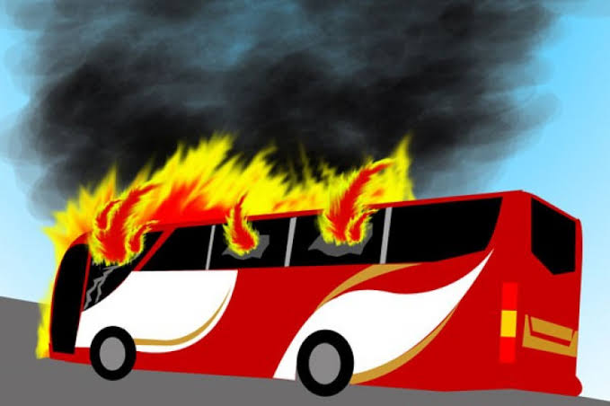 Ilustrasi bus terbakar. Foto: Istimewa.