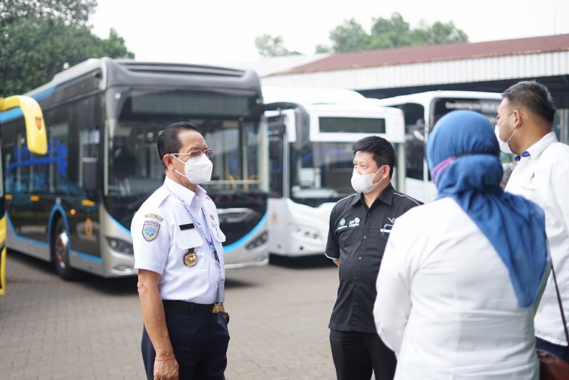 Dirut Perum PPD Pande Putu Yasa berbincang seeputar akselerasi bus listrik