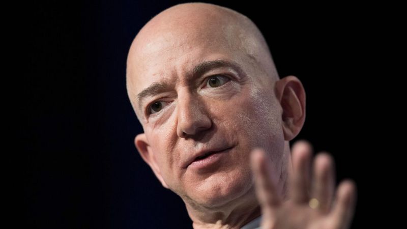 Pendiri Amazon, Jeff Bezos tak membayar pajak pendapatan pada 2007 dan 2011, menurut dugaan sebuah situs berita. (GETTT IMAGES)