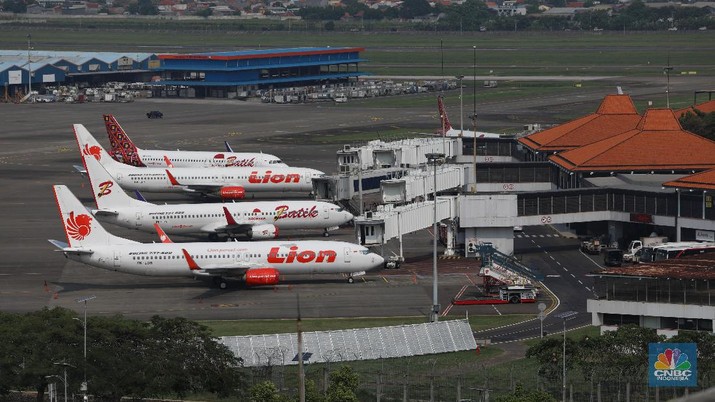 Pesawat Lion di Bandara Internasional Soekarno Hatta, Tangerang, Banten.