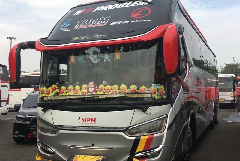 Bus MPM Trayek Padang di Terminal Induk Kota Bekasi, Kamis (17/6/2021). Foto: BeritaTrans.com.