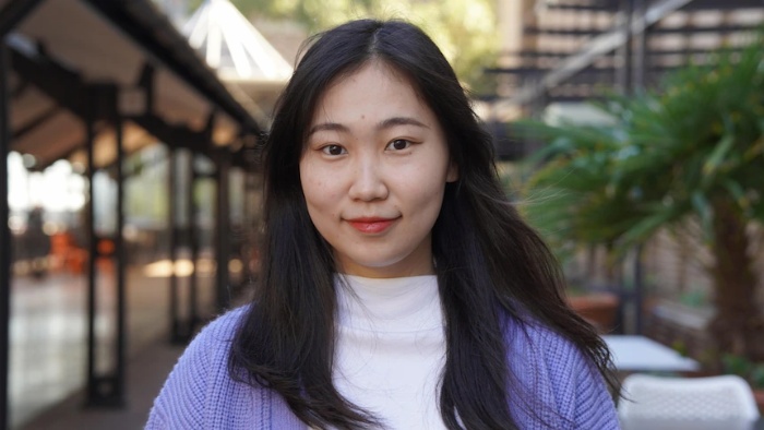 Lena Li, mahasiswa dari China di Australia baru lulus dari UNSW jurusan teknis telekomunikasi.(ABC News: Samuel Yang)