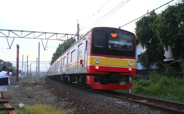 Ilustrasi KRL Commuterline. Foto: BeritaTrans.com.