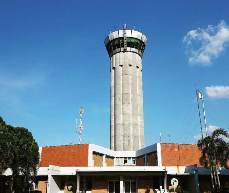 Salah satu tower layanan navigasi penerbangan