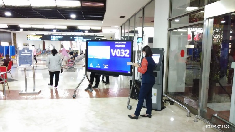 Sentra vaksinasi di Bandara Soekarno-Hatta