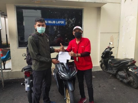 Praka Izroy Gajah, anggota Paspampres dapat hadiah sepeda motor dari sosok misterius (Instagram/tnilovers18)
