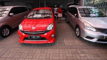Penjualan Mobil Bekas. Foto: CNBCIndonesia.com.