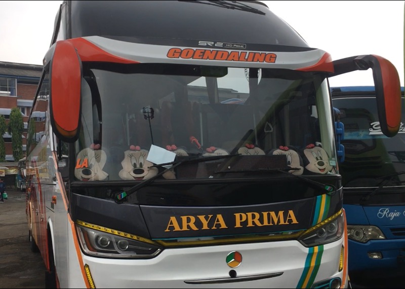 Bus Arya Prima saat berada di Terminal Induk Kota Bekasi, Jumat (23/7/2021). Foto: BeritaTrans.com.
