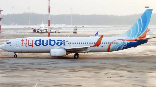 Pesawat maskapai FlyDubai Boeing 737 Max di bandara. Foto: Sindonews.com.