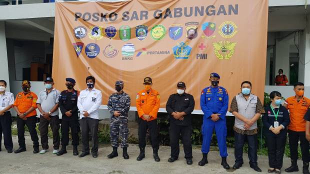 Tim SAR Gabungan memutuskan menghentikan pencarian korban 17 kapal tenggelam di Pontianak. (foto:sindonews.com) 